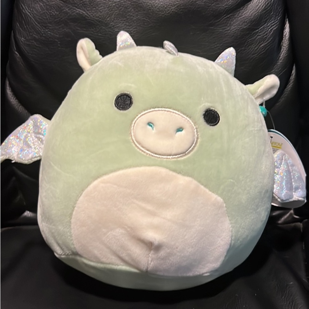 Drew the dragon squishmallow